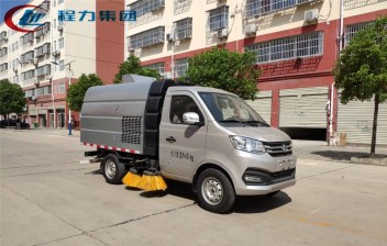国六【0.5方水 1.5方尘】长安 扫路车