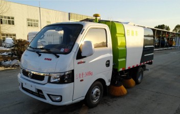 东风途逸国六扫路车