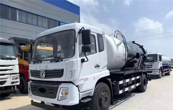 国六12方吸污车